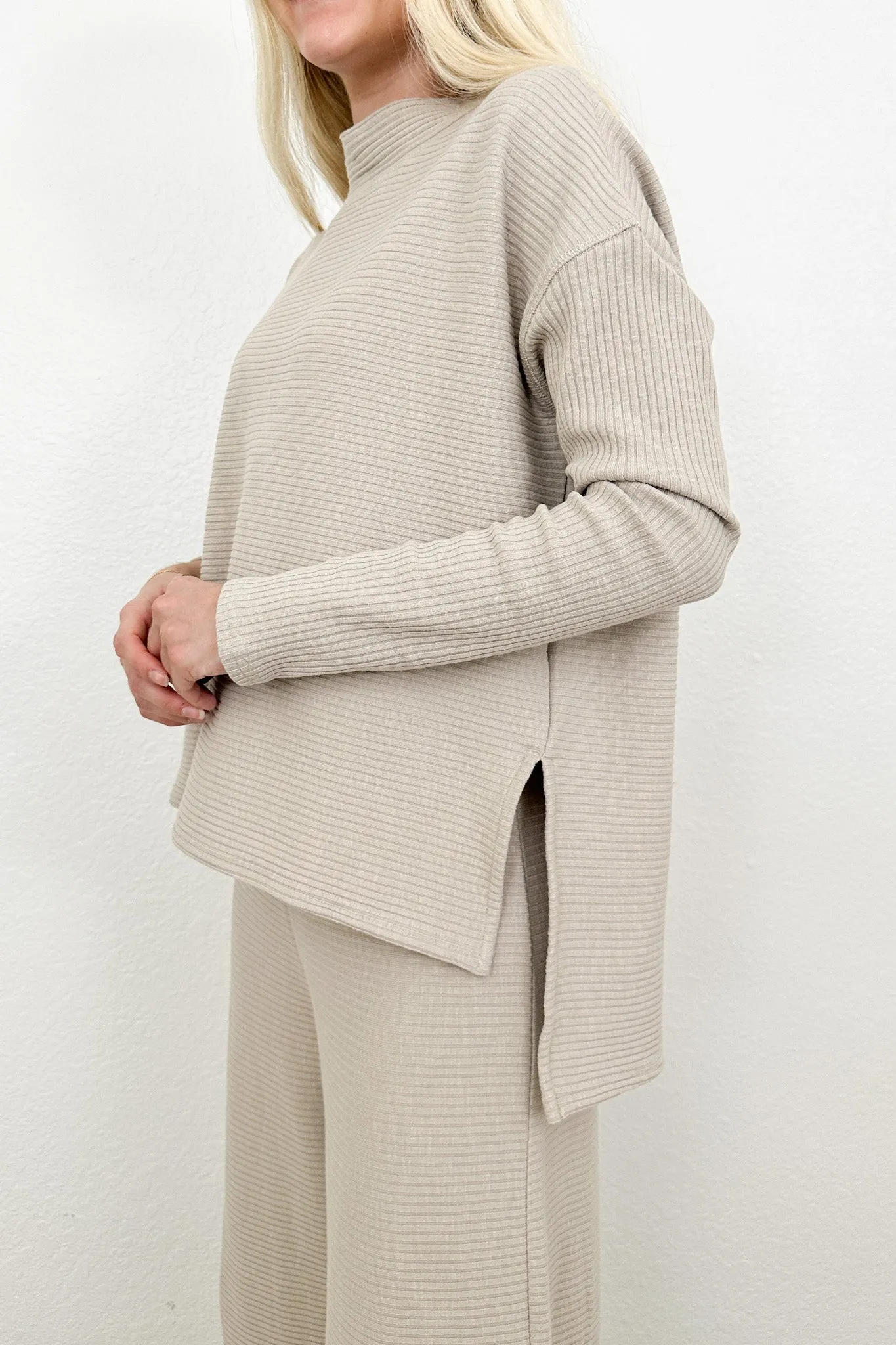 Remi Ribbed High Low Top