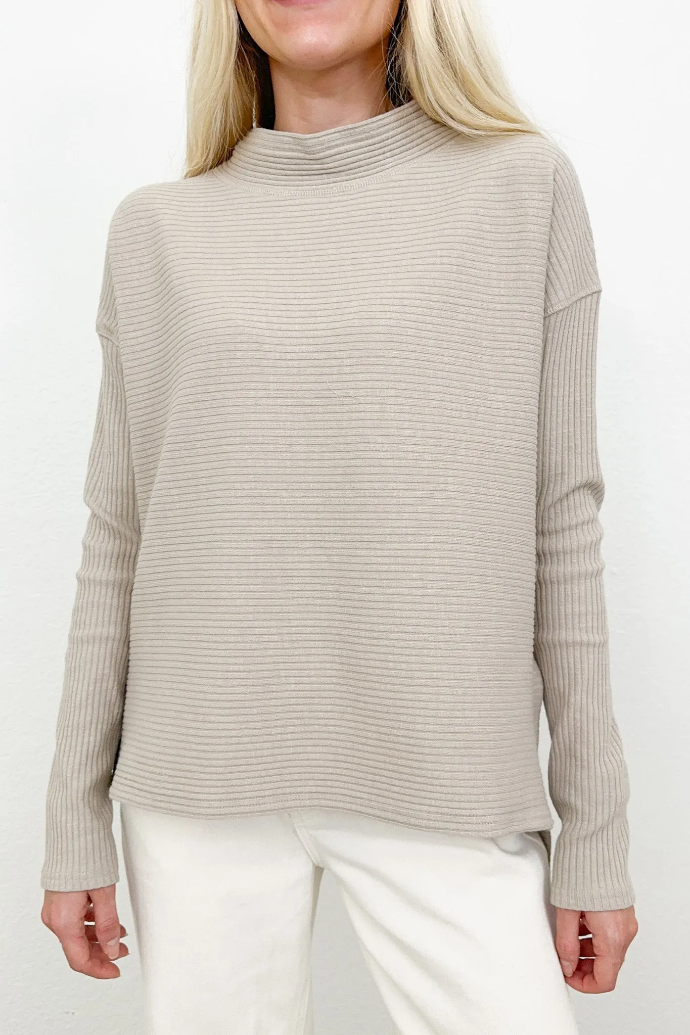 Remi Ribbed High Low Top