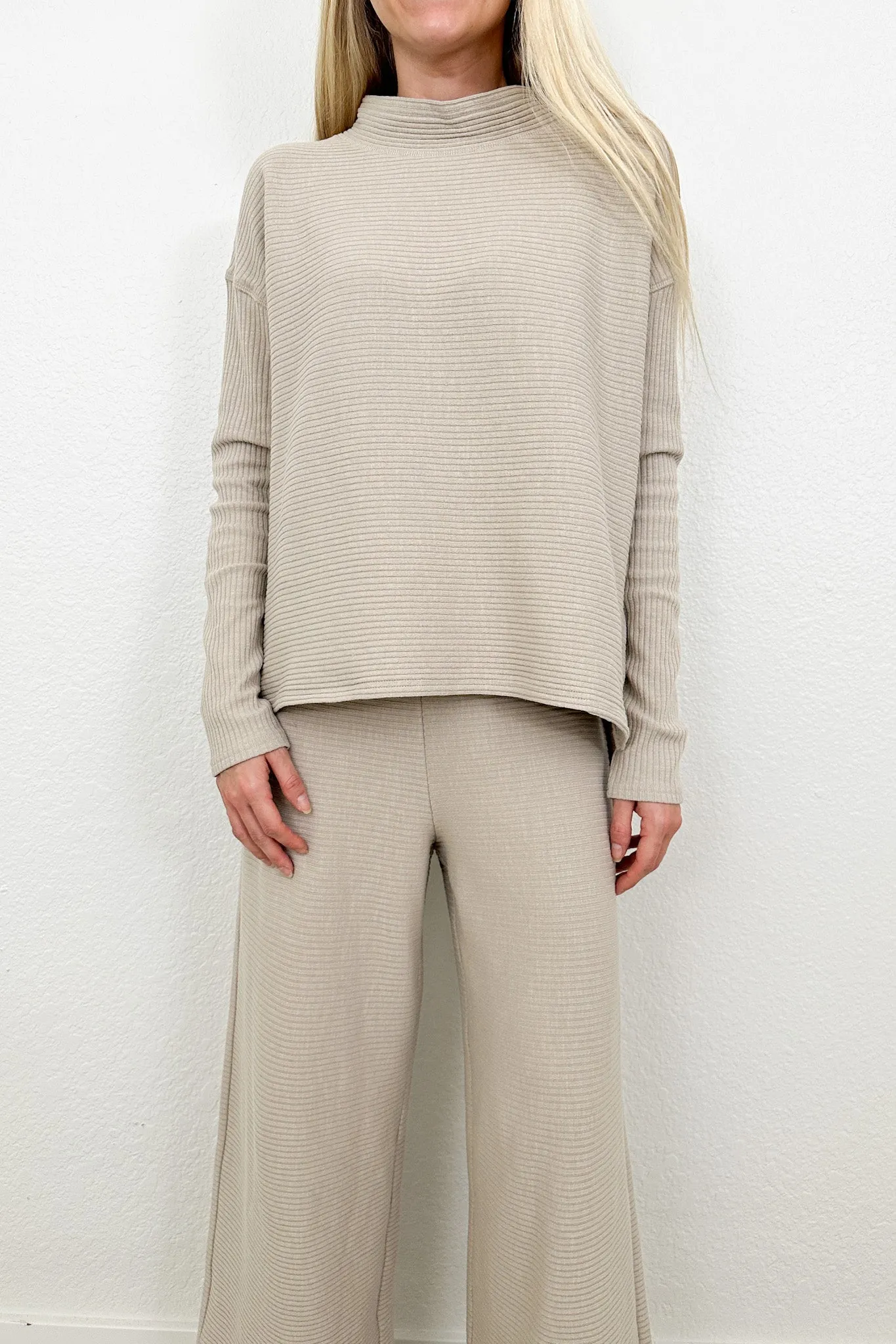 Remi Ribbed High Low Top