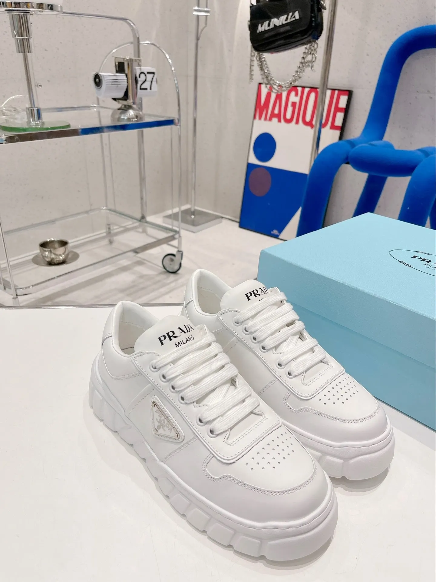 SE933 DR Sneakers / Size5-9